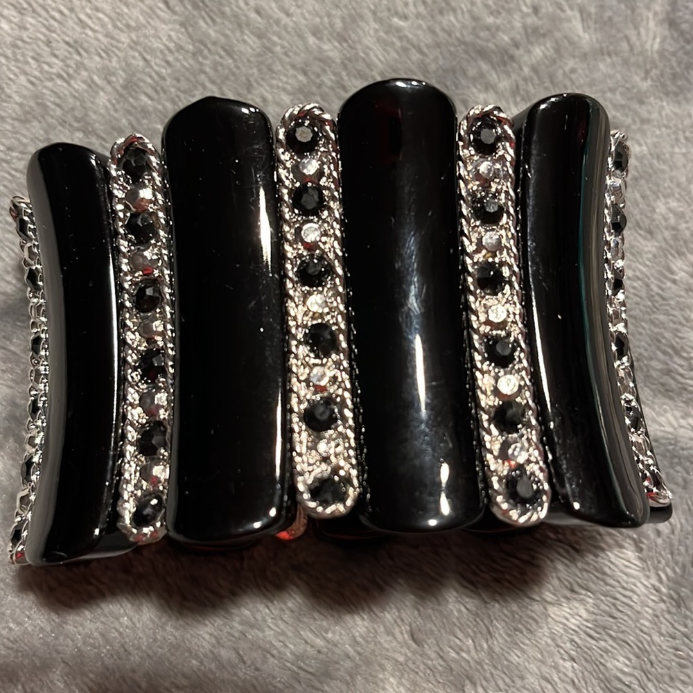 Two Great Bracelets - image 3